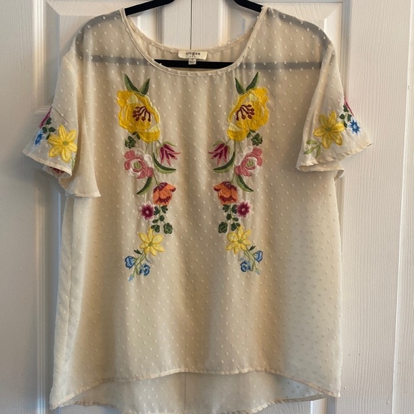 Umgee‎ ivory textured short sleeve blouse floral embroidery size M - Picture 1 of 5
